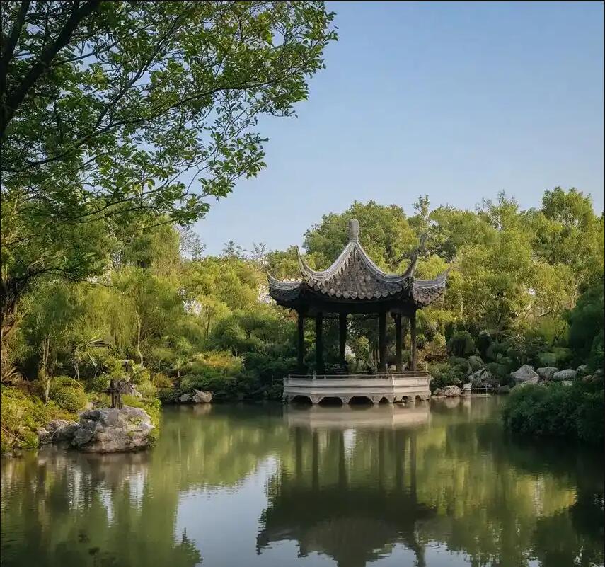 珲春怜蕾餐饮有限公司